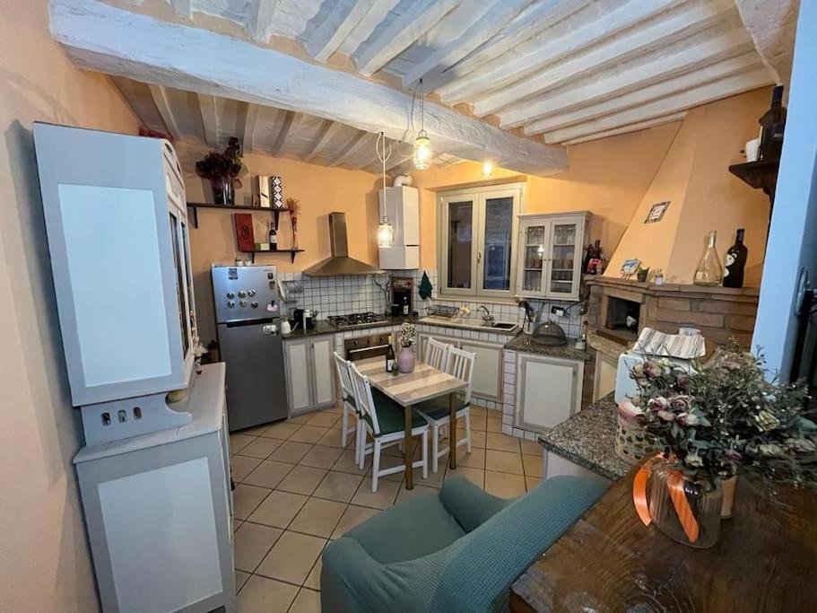 A Due Passi Da Piazza Grande Apartment Montepulciano Luaran gambar