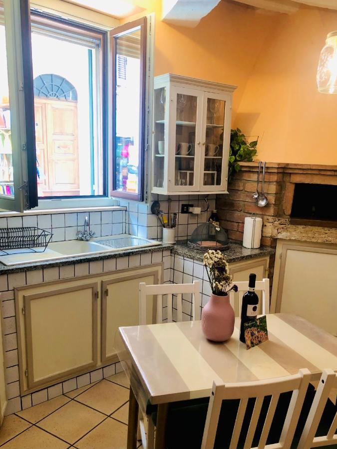A Due Passi Da Piazza Grande Apartment Montepulciano Luaran gambar